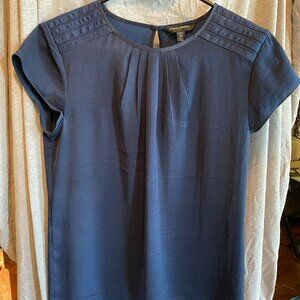 Banana Republic Blue Short Sleeve Shirt Blouse Size XS Petite